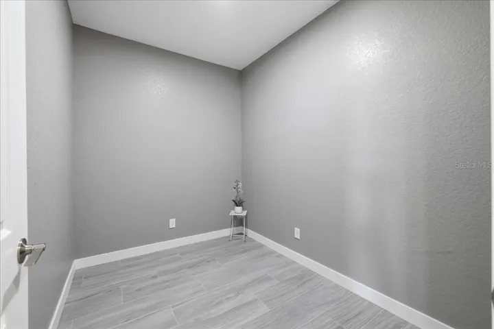 Den/Flex room