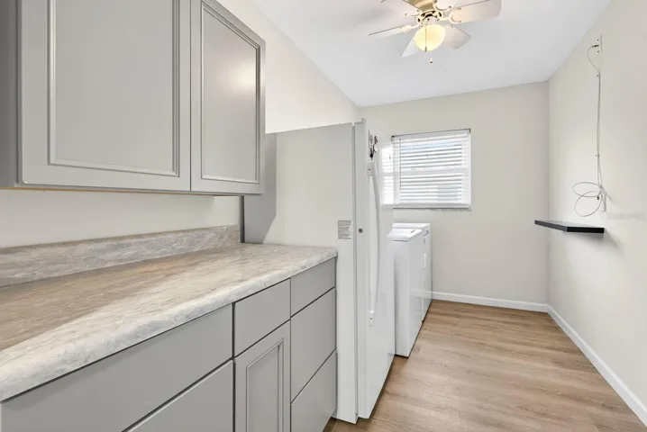 Spacious laundry room