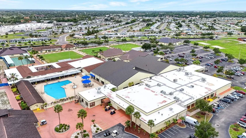 Outdoor ammenities showing outdoor pool area