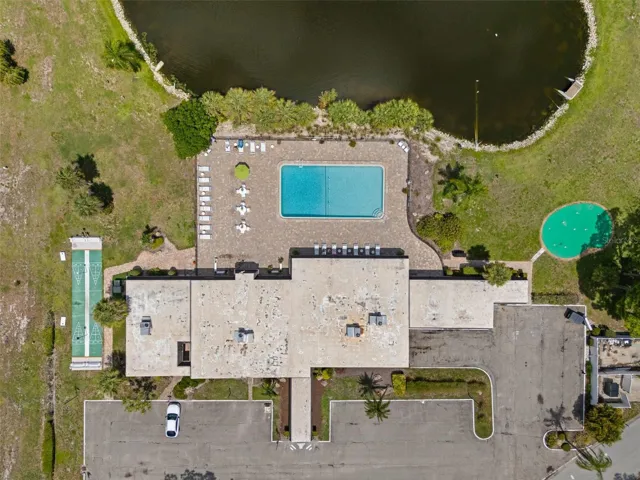 Amenity Center