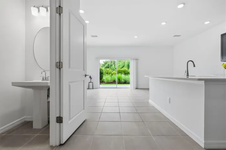 Entry way