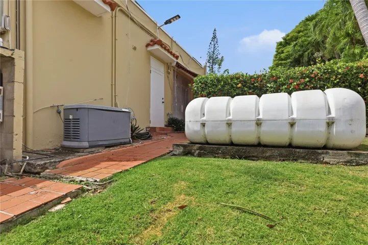 WATER CISTERN