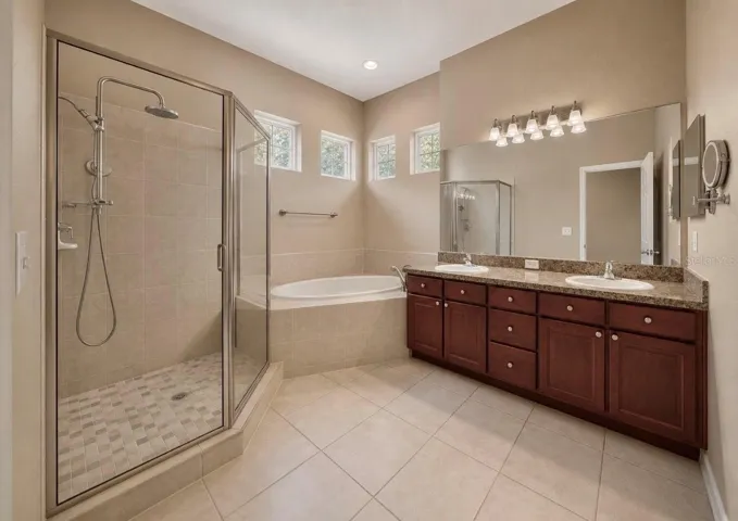 Primary Suite Bathroom