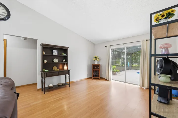Family room/ Flex Space / Work area / Sitting room