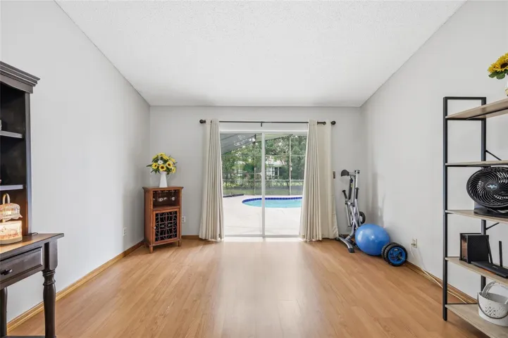 Family room/ Flex Space / Work area / Sitting room