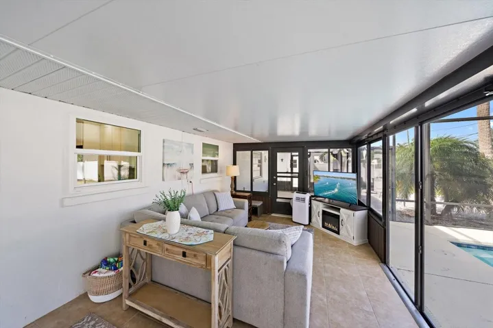 Enclosed Lanai