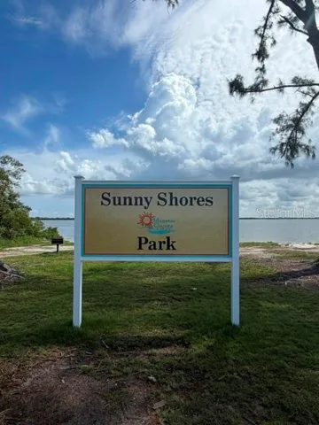Sunny Shores park steps away