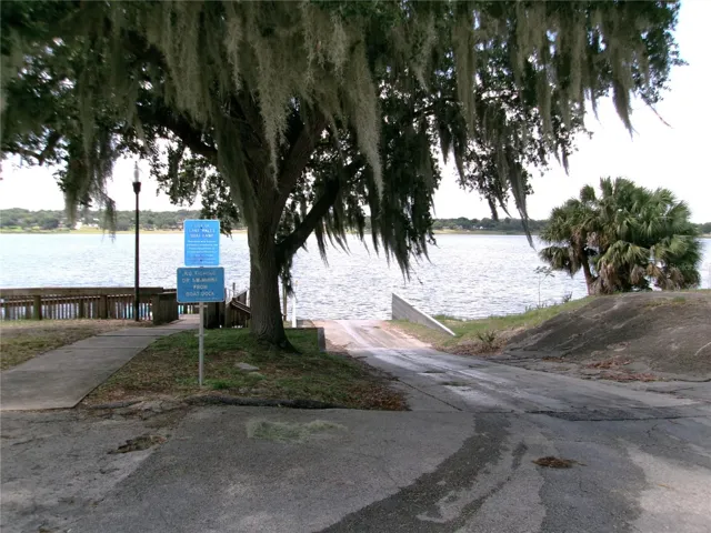 Lake Wailes Park boat ramp