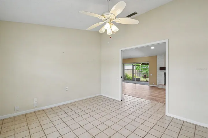 Flex room. Potential 3rd room