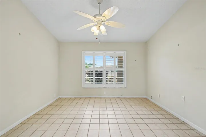 Flex room. Potential 3rd room