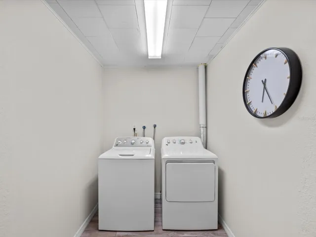 Inside washer/dryer