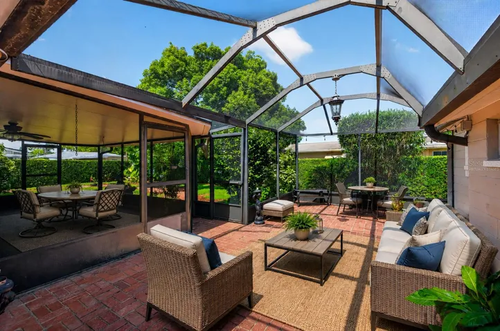 Virtually staged lanai