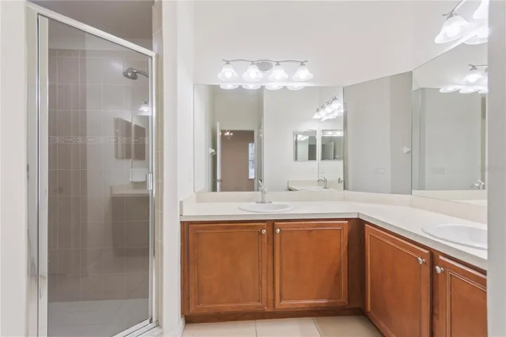 Double Sinks & Walk In Shower