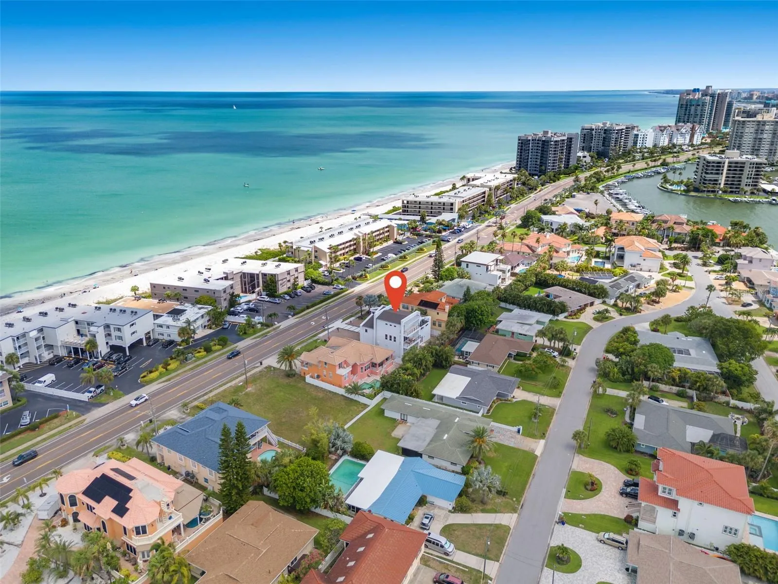 Minutes to Clearwater beach.