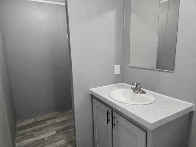 Walking Closet and principal bath