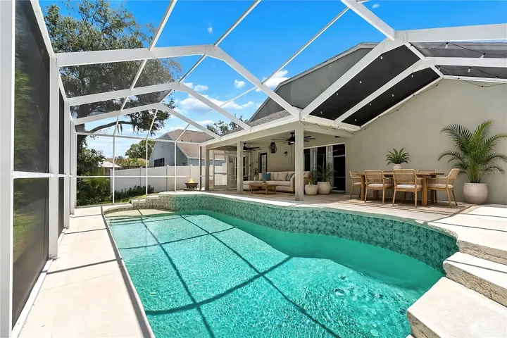 virtually staged - Daytime Pool