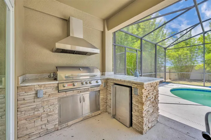 Outdoor Kitchen