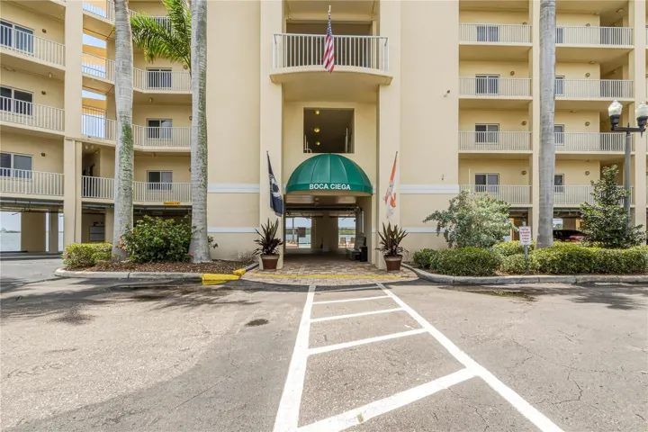 Boca Ciega resort & Marina