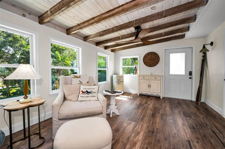 Bonus Room with separate entrance and Bath access