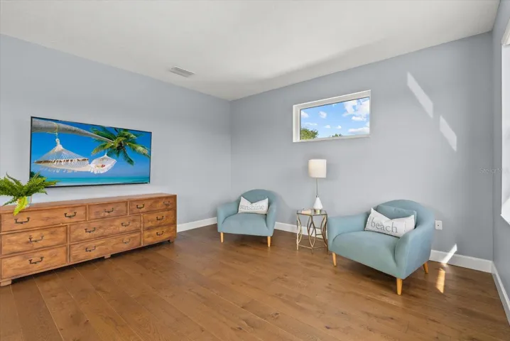Sitting room in primary bedroom.