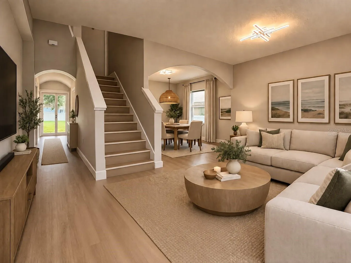 home entrance VIRTUALLY STAGED