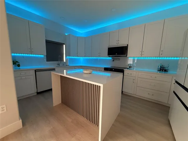 Ambiance light with color changing options