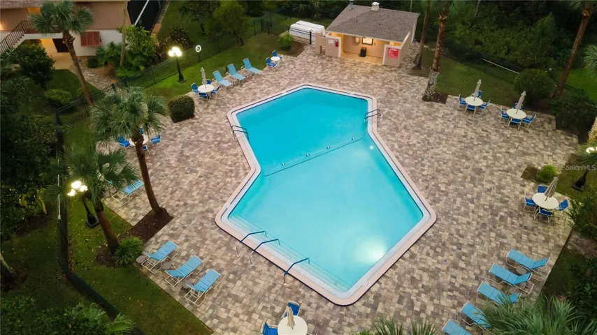 AERIAL POOL