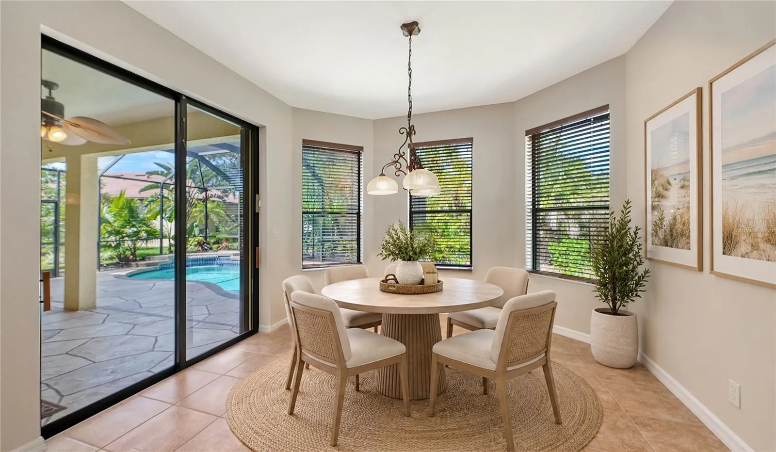 Virtually Staged Dinette