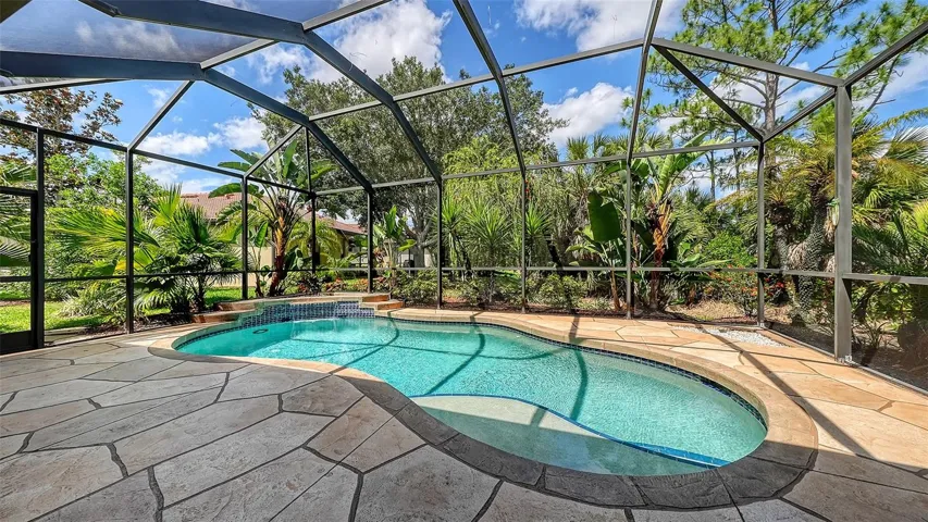 Pool with Fountain