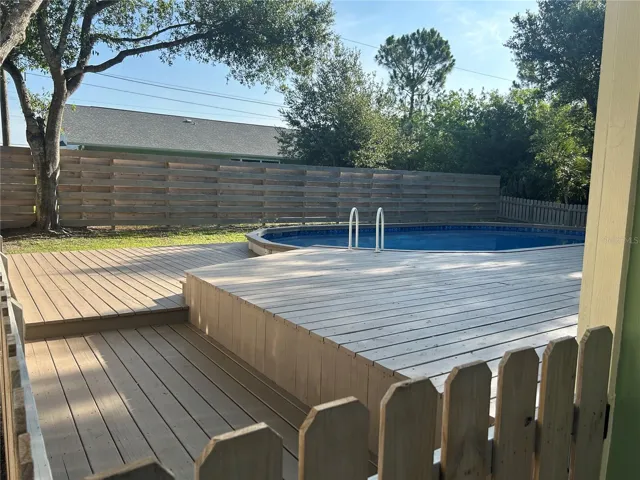 Lot 3 Pool entry