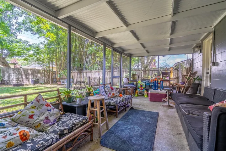 Screened-In Patio