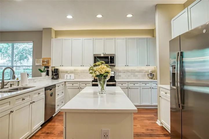 Spacious kitchen island