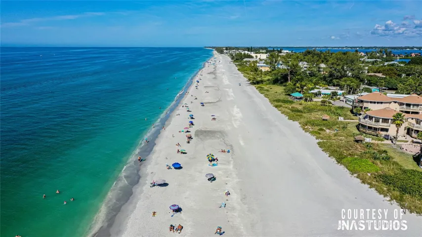 Awesome beaches on Englewood beach