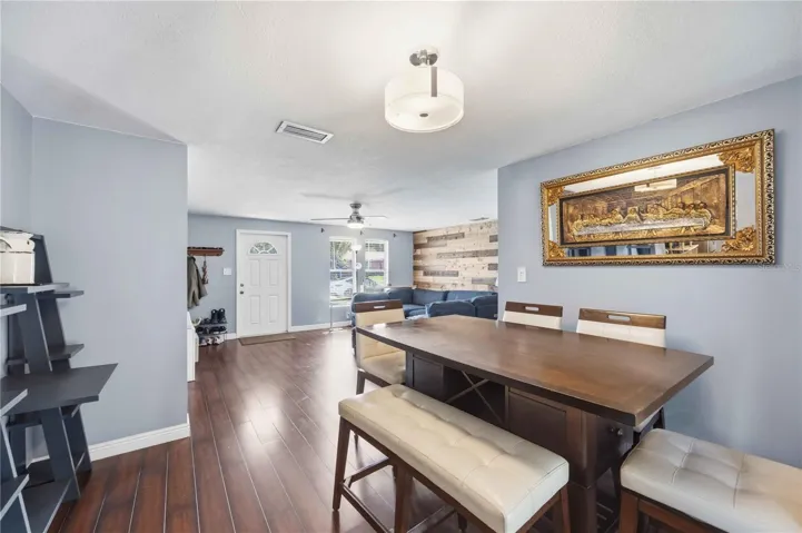 LIVING - DINING COMBO