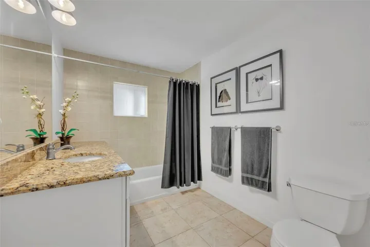 BATHROOM 2