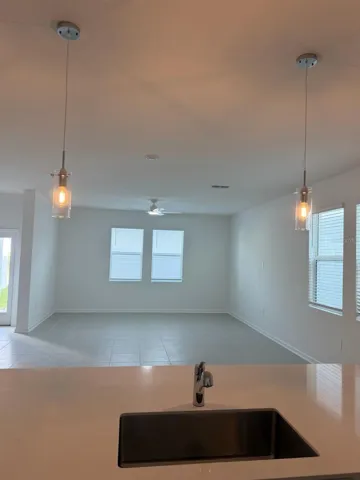 Kitchen island pendants