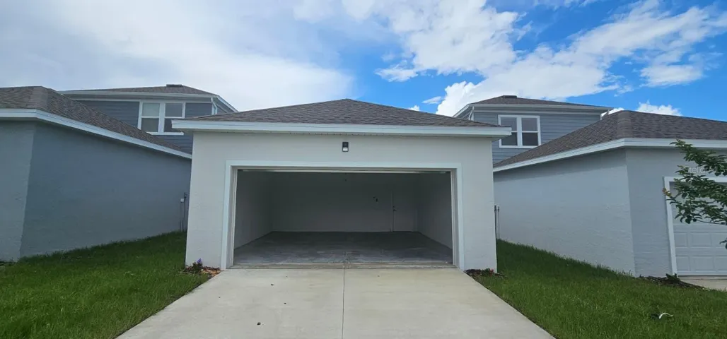 2 Cars Garage