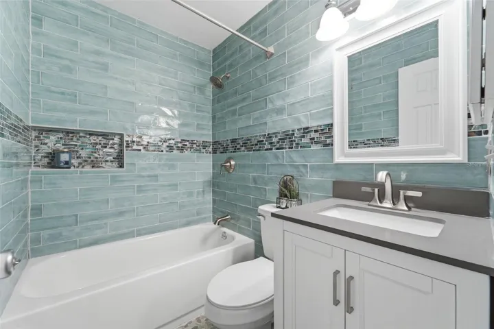 En Suite Bathroom #2