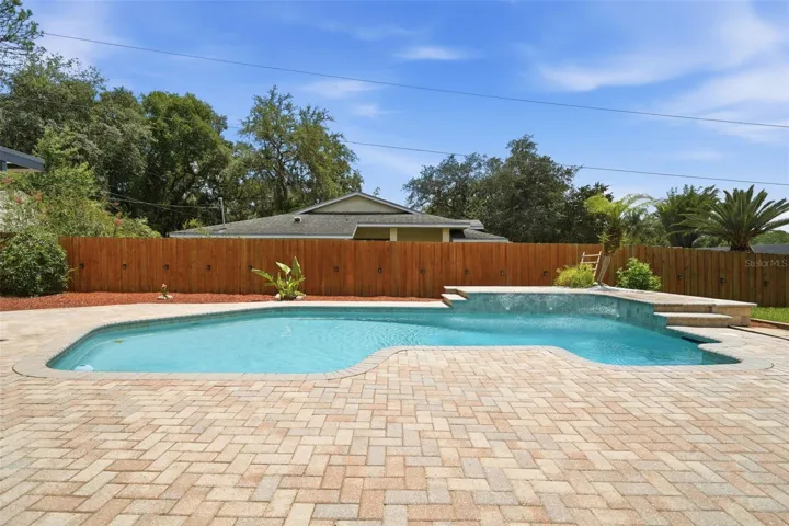 Beautiful Pool! Did somebody say Cannonball?!So nice I said it twice.