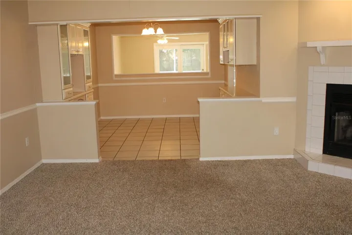 Living room/ dining room