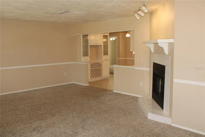 Living room/ dining room