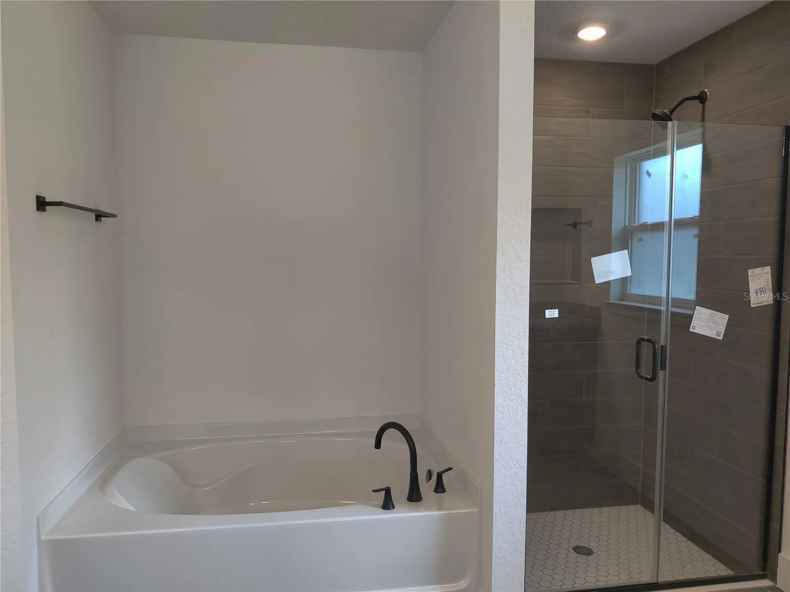 Master Bath garden tub and separate walk-in tile shower