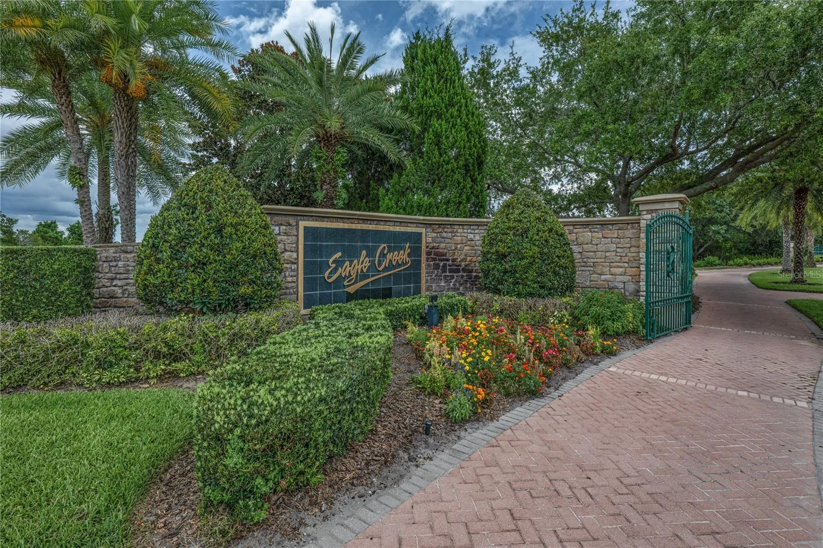 Entrance to Eagle Creek gated community