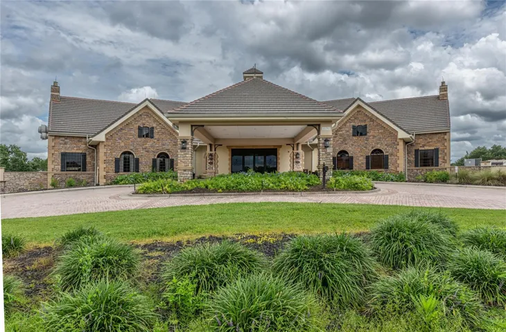 Eagle Creek Golf Clubhouse