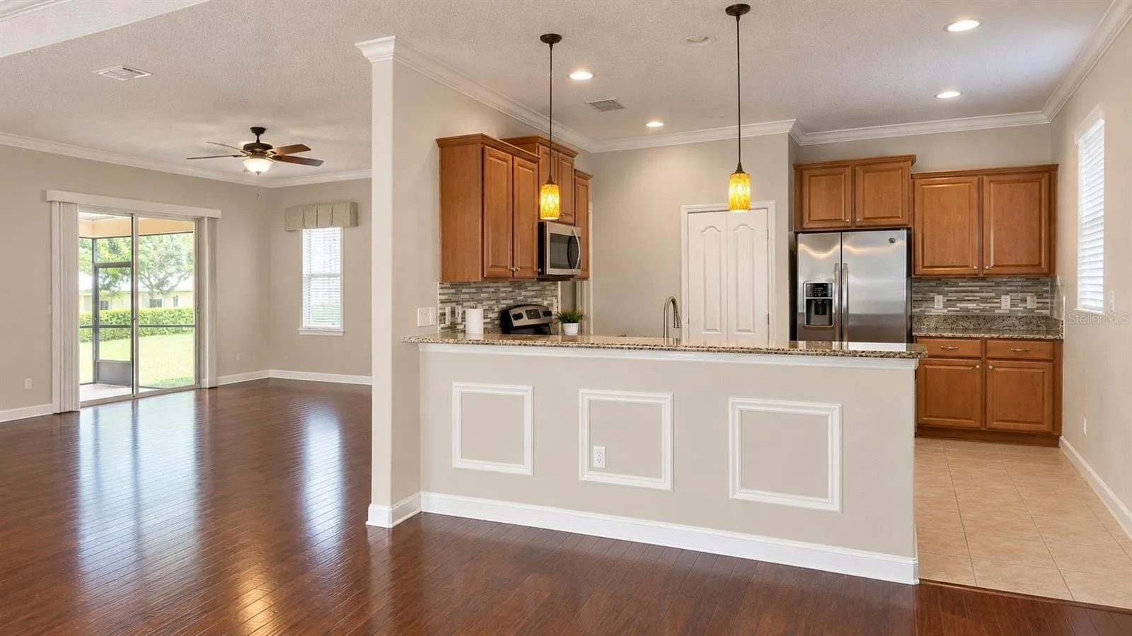 KITCHEN, EAT IN AREA, &amp; LIVING ROOM WITHOUT FURNITURE