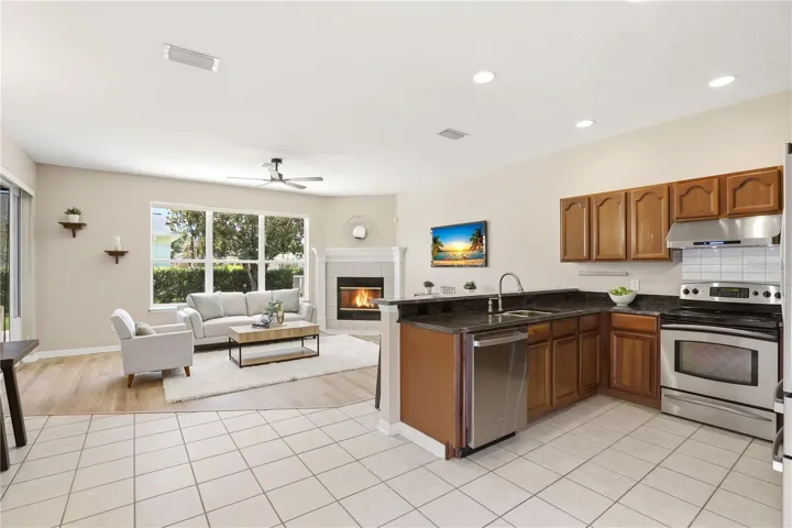 Kitchen/ Family Room