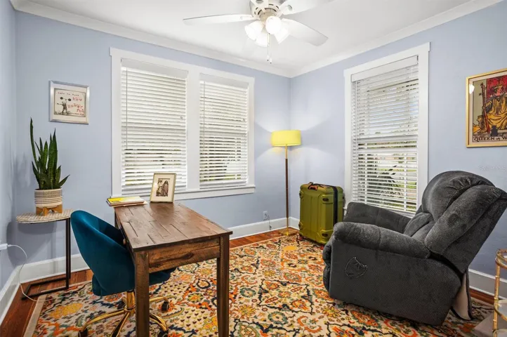 Second Bedroom with Queen Size Bed (not show in pictures)