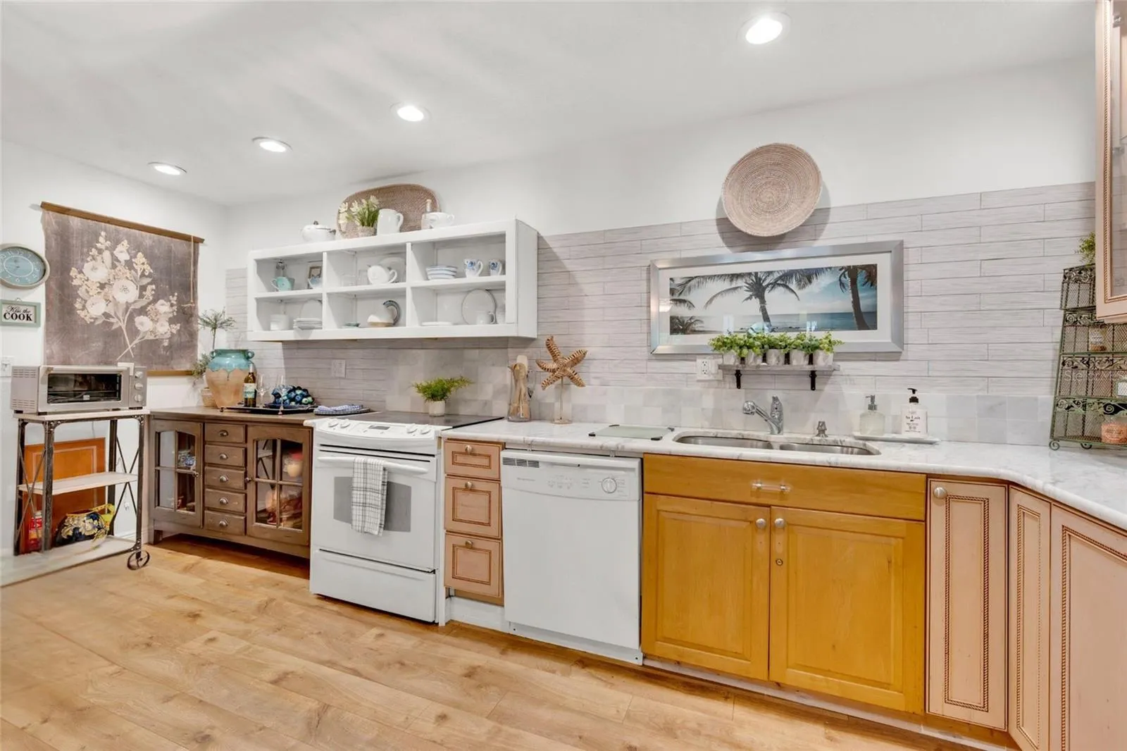 KITCHEN VIEW