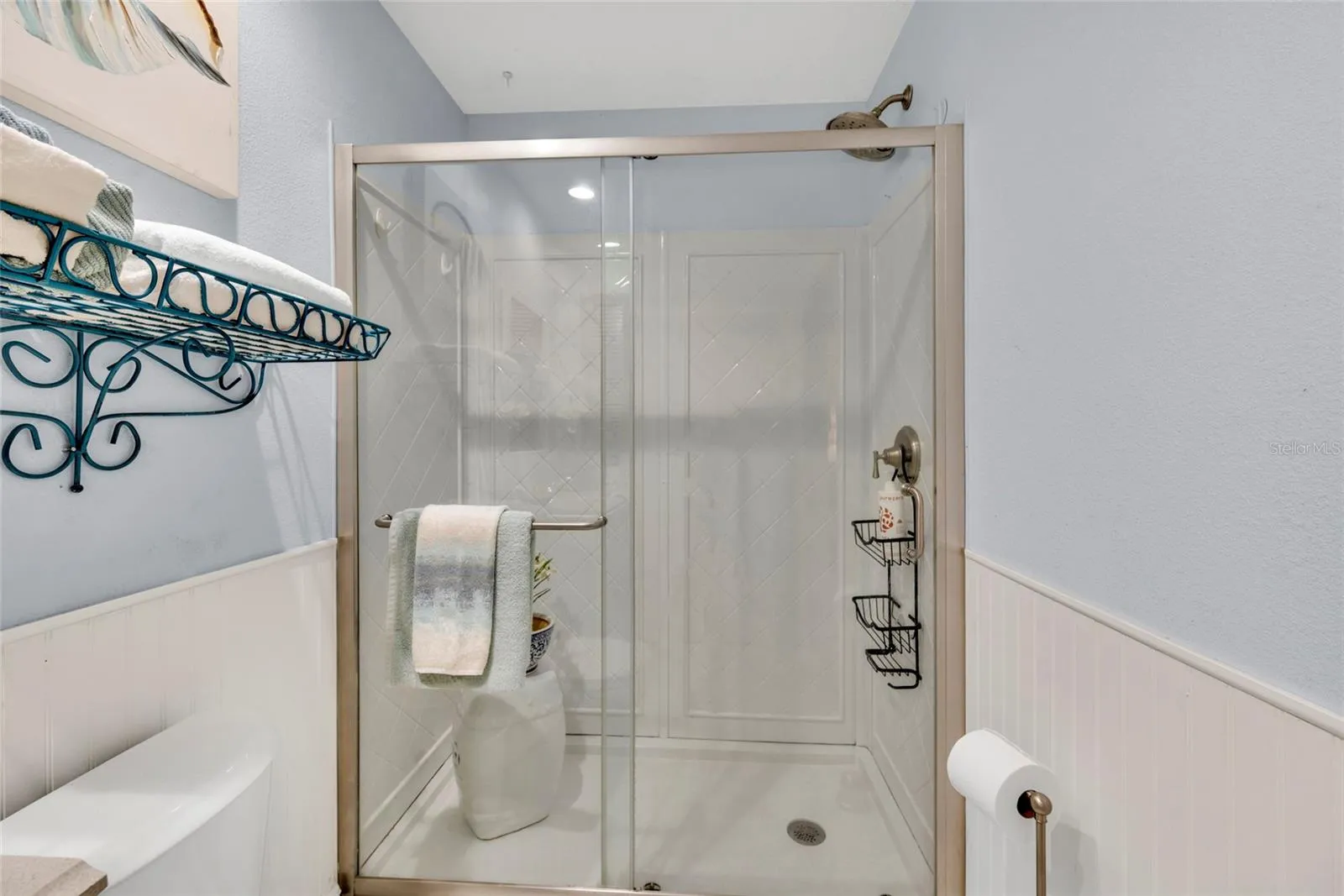 UPDATED MASTER BATH WITH SHOWER
