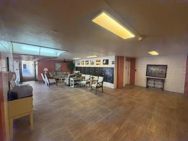 Lobby w/ mailboxes